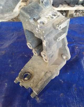 1372805-06 Кронштейн бампера прав.-лев. DAF CF85