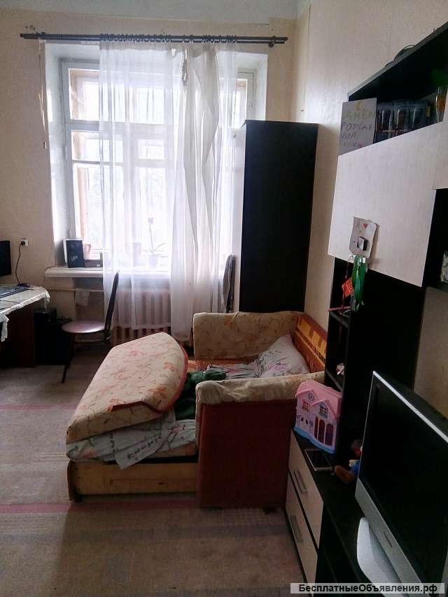 Комната в коммуналке со своим санузлом