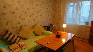 Сдаю комнату 40 м² в 1-ную кв-ру, 4/17 эт, в 2-ух мин от м. Чертановская
