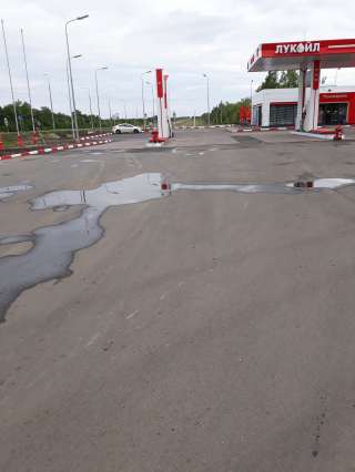 Уборщица, помощник оператора