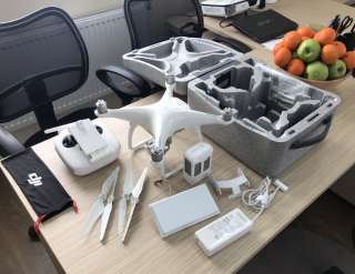 DJI Phantom 4 практически новый