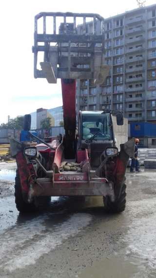 Телескопический погрузчик Manitou 1840