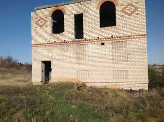 Недостроенный дом на берегу залива в Ерзовке, недорого