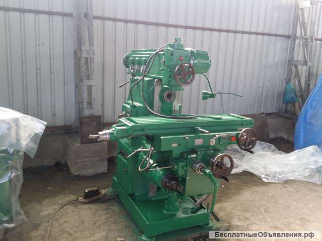 Широкоуниверсальный фрезерный станок 6Р82Ш продам, Владивосток