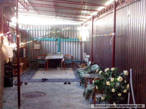 Часть жилого дома с землёй