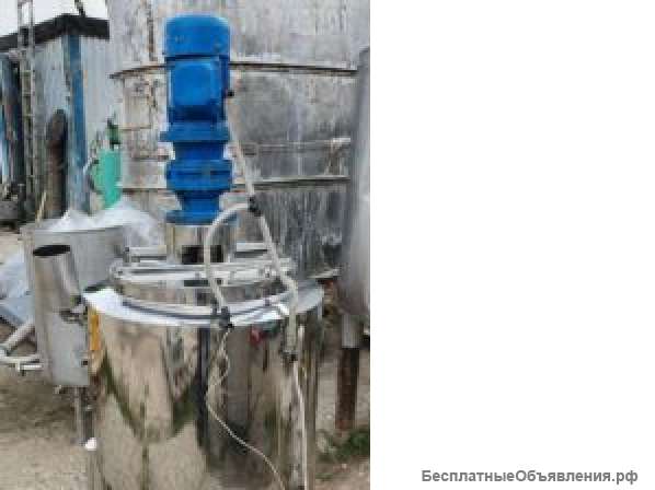 Емкость нержавеющая — реактор, объем — 0,1 куб.м., рубашка, термос, эл. нагрев, мешалка