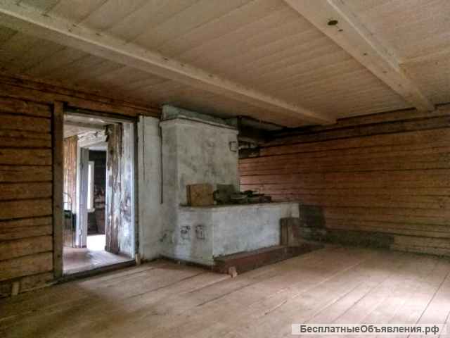 Отдельно стоящий домик с банькой, 90 соток земли