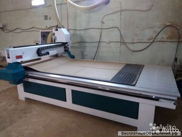 Фрезерно-гравировальный станок с ЧПУ модель 1325