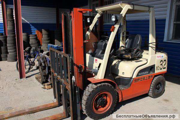 Погрузчик вилочный бензин NISSAN UG1F2A30D