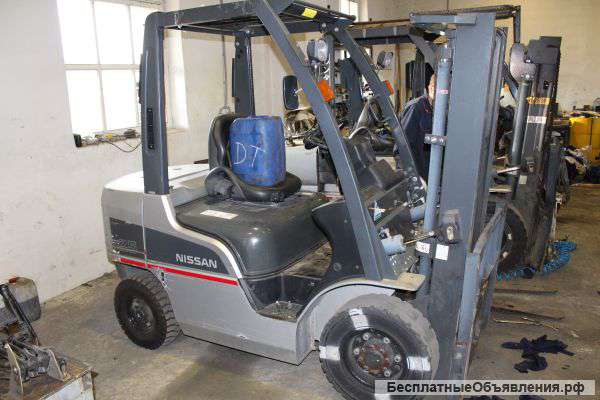 Погрузчик вилочный дизель NISSAN Y1F2A25
