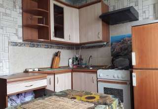 Двухкомнатная квартира с большим застекленным балконом