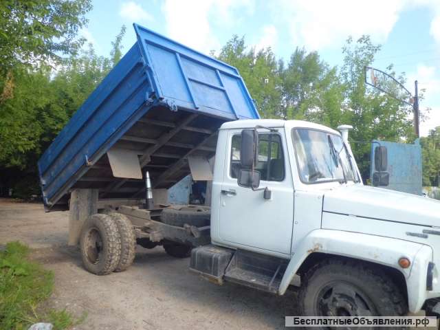 Грузовой самосвал
