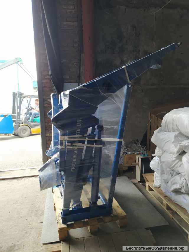 Погрузчик усиленный универсальный ПКУ - 0,8 (ПГУ, КУН)