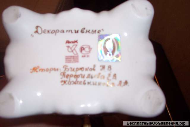 Часы ручной работы из фарфора