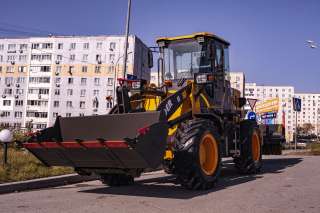Фронтальный погрузчик Boulder WL33R/Российская разработка