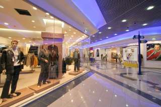 Остекление торговых центров, магазинов и торговых площадок