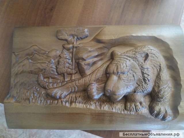 Резное панно из натурального дерева
