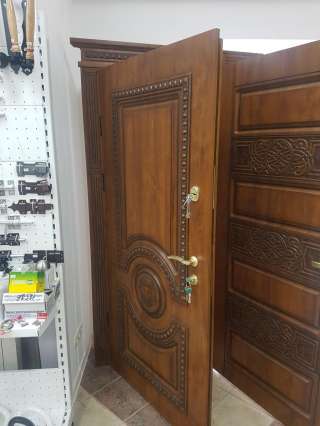 Требуется сотрудник в цех по изготовлению входных дверей