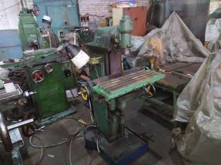 Универсально-фрезерный станок 6В75