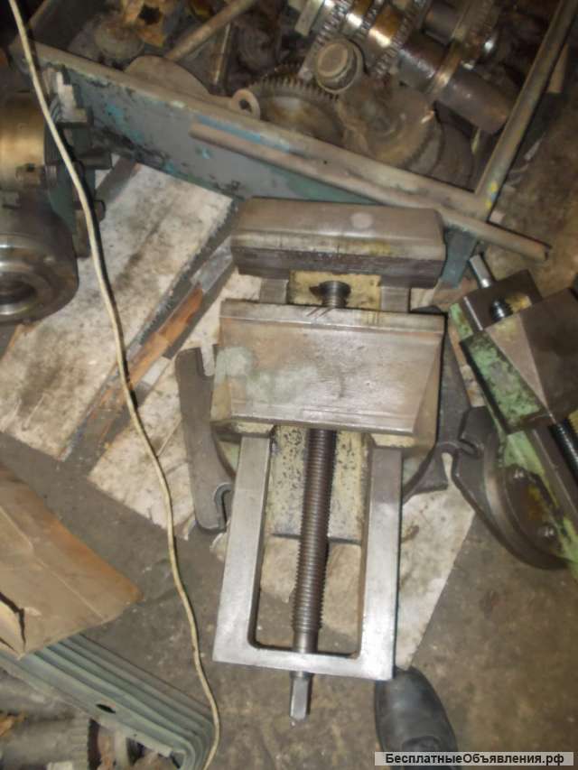 Тиски станочные губка 320 мм