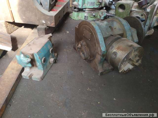 Делительная головка УДГ -200