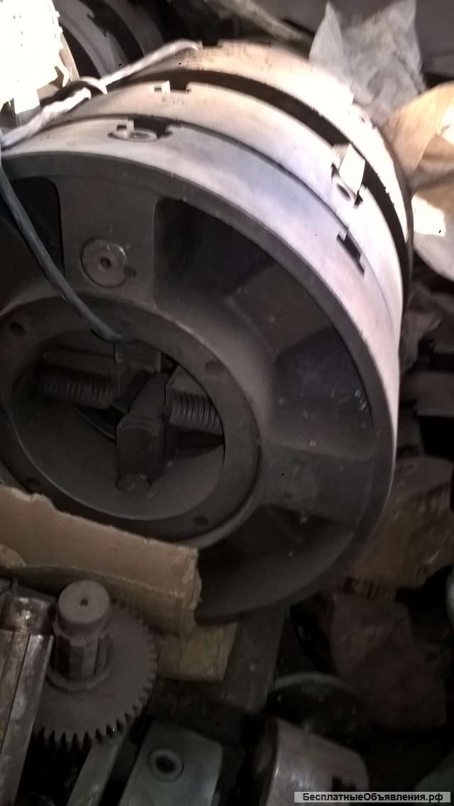 Патрон токарный для станка 9М14 четырёхкулачковый Ф 500 мм