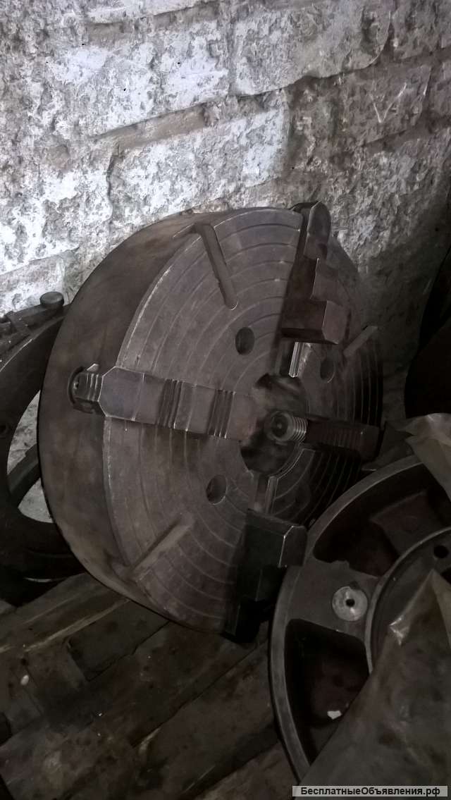 Патрон токарный четырёхкулачковый Ф 500 мм