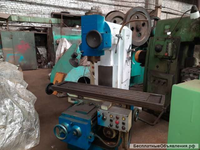 Вертикально-фрезерный консольный станок FN2V