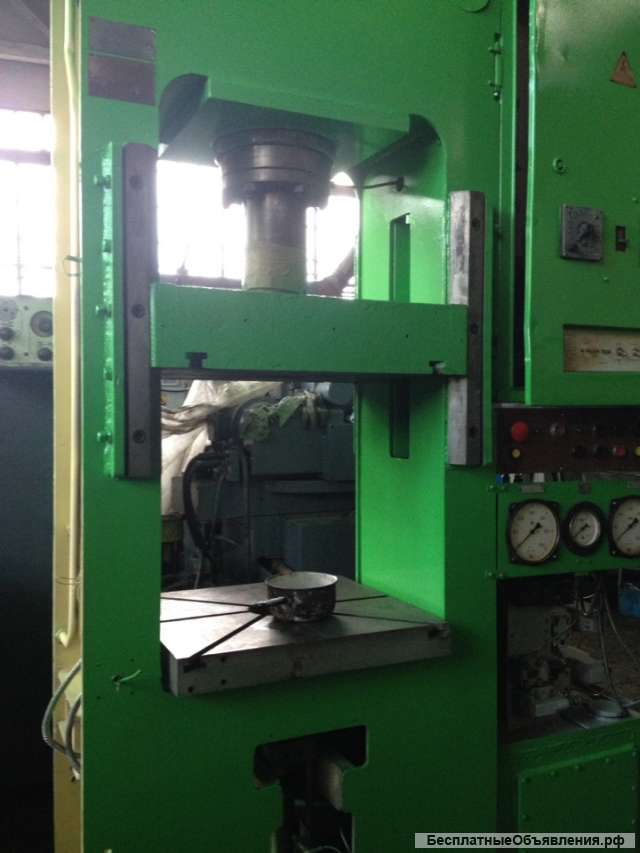 Пресс гидравлический двухстоечный ДВ 2428 А. Усилие 60т