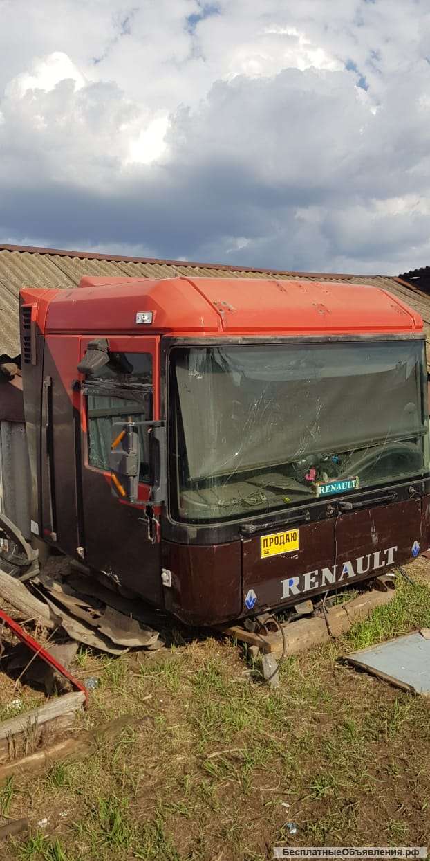 Кабина Рено Магнум