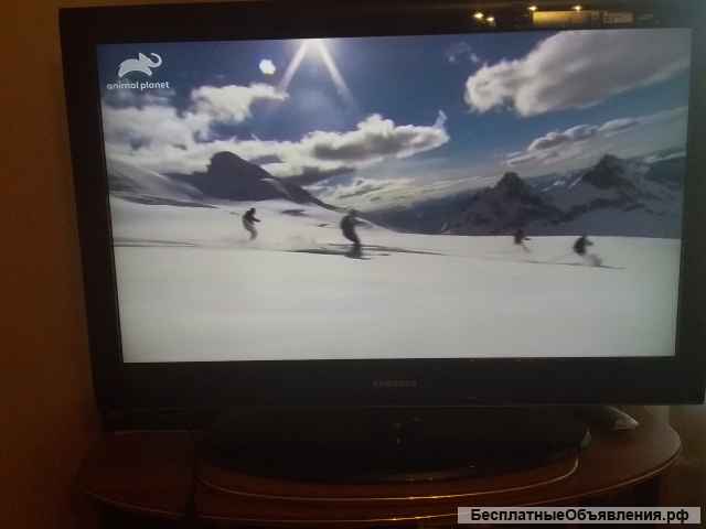 Телевизор жидко-кристаллический Samsung бу в отличном состоянии