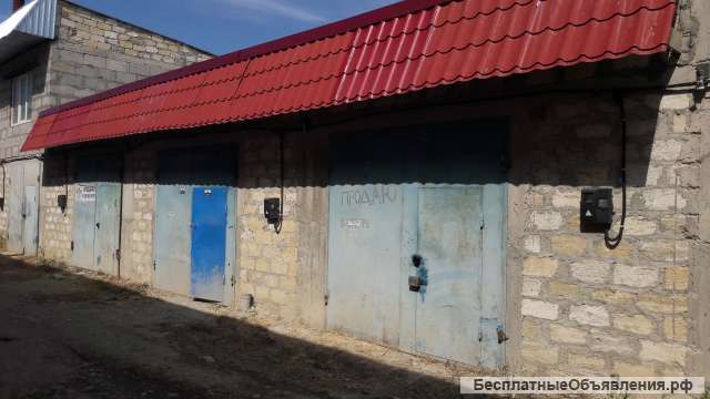 Большой гараж в Феодосии