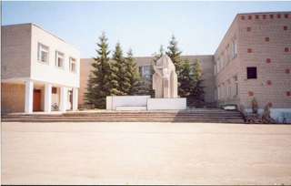 Учитель английского и немецкого языка в сельскую школу