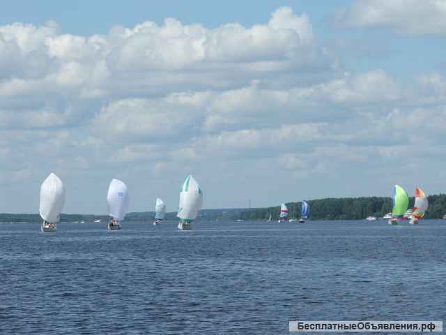 Отдых на воде, прогулки на парусной яхте в Подмосковье