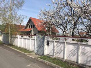 Дом с участком 9,6 соток недалеко от метро Теремки. Гатное.