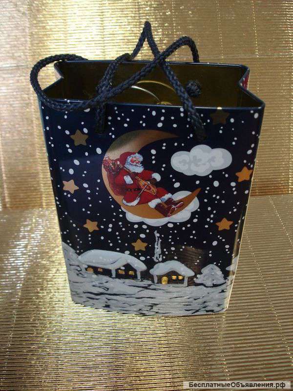 Новогодний подарочный пакет из жести