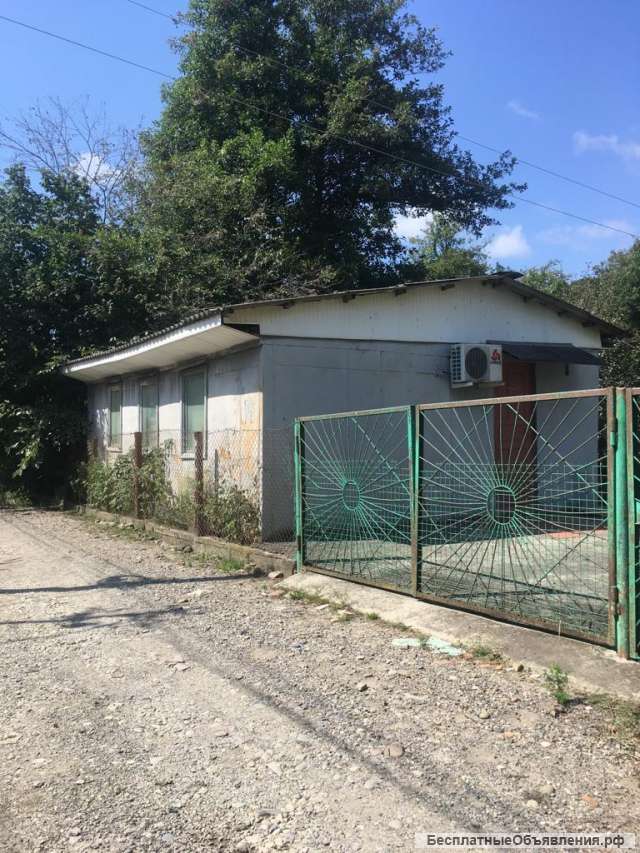 Замечательный участок с вагончиком