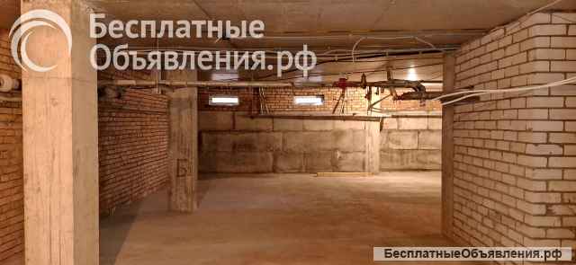 Коммерческое помещение 207 кв.м. в Пскове, торг.