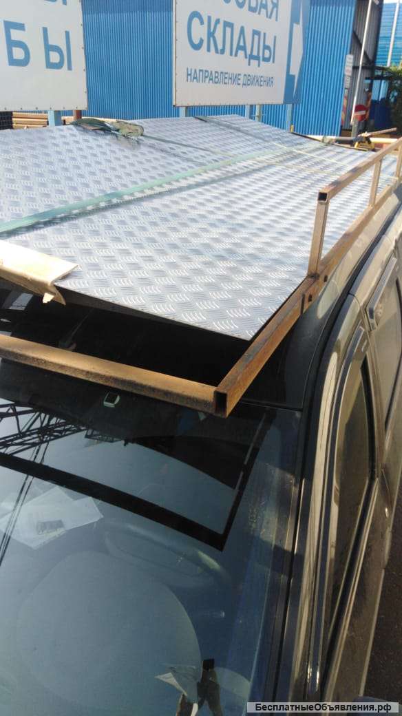 Нужен водитель - экспедитор на служебный транспорт