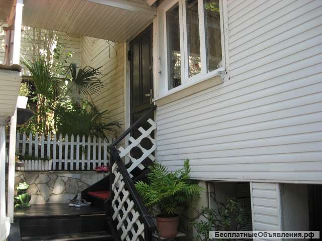 Дом и участок в центре Сочи