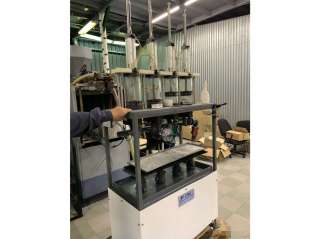 Полуавтомат розлива в канисты