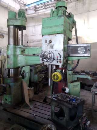 Радиально сверлильный станок 2А554