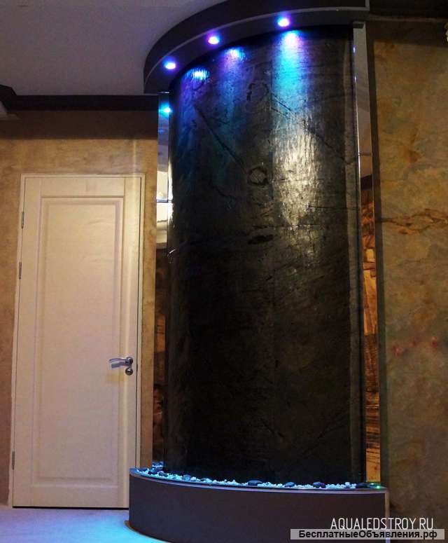 Интерьерный водопад по зеркалу, камню, стеклу (водная стена)