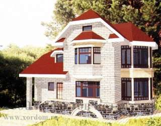 Трёхэтажный дом из кирпича с разноуровневой крышей