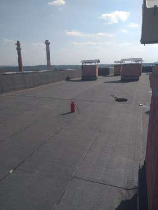 Наплавляемая гидроизоляция кровли домов, промышленных зданий