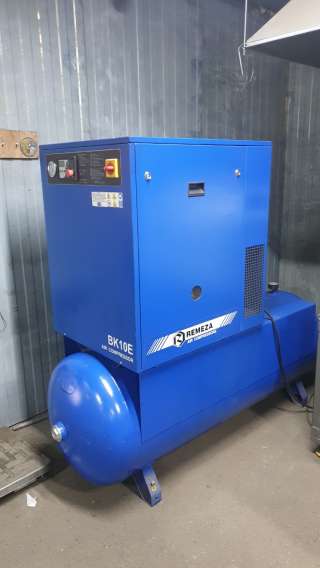 Компрессор винтовой с рессивером