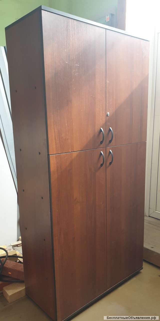 Офисную мебель