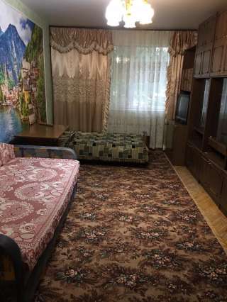 Сдаю на длительный срок комнату 20 м2. м. Алтуфьево