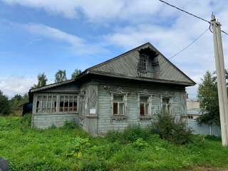 Старый дом 64.4 кв.м на участке 27соток (ЛПХ) в д. Харламово, Дмитровский район.