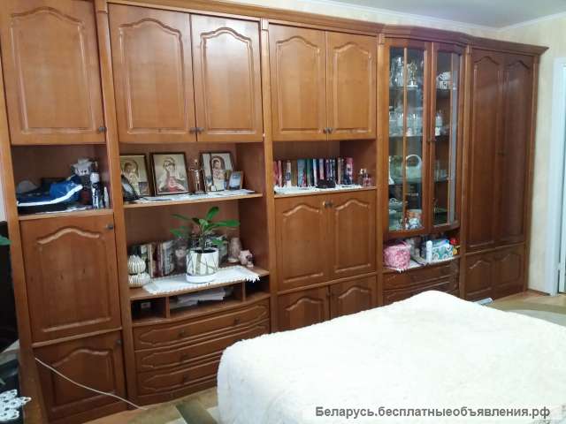 Секцию и столик